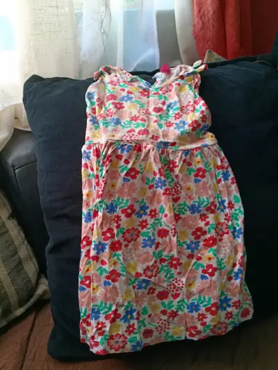 Vestido de niña gris con estampado de Minnie - miniatura 4