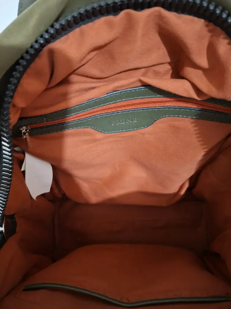 Mochila verde militar Prüne con interior amplio - 4