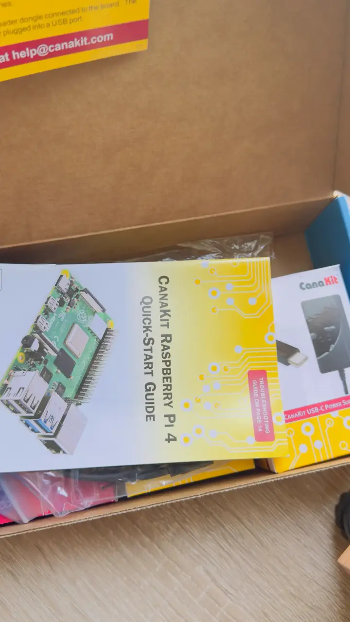 Kit de Inicio CanaKit Raspberry Pi 4 con 4GB RAM - 2