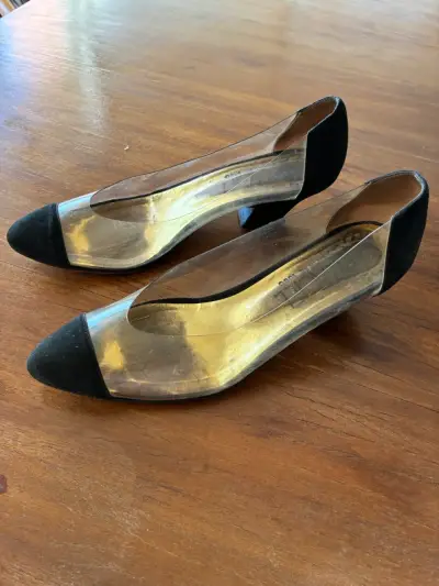 Zapatos de tacón transparente y negro - miniatura 1