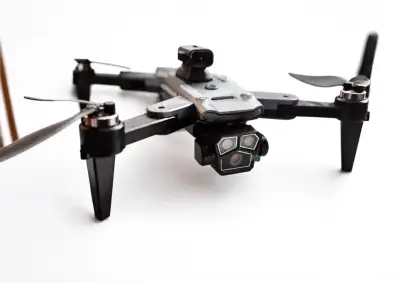 Drone plegable con cámara HD y control remoto - miniatura 1