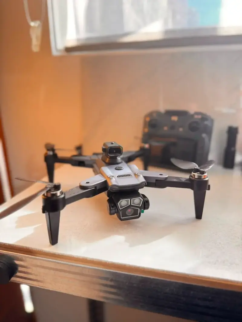 Drone plegable con cámara HD y control remoto - 3