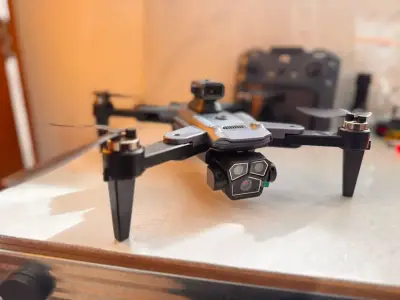Drone plegable con cámara HD y control remoto - miniatura 4