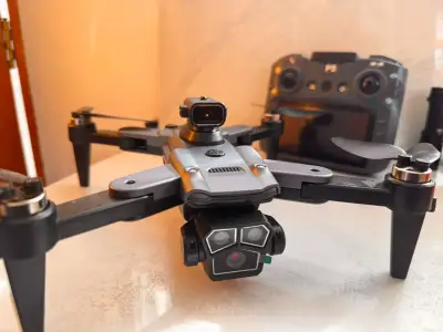 Drone plegable con cámara HD y control remoto - miniatura 6