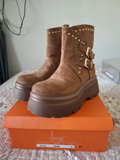 Botines de gamuza marrón con hebillas y plataforma - miniatura 1