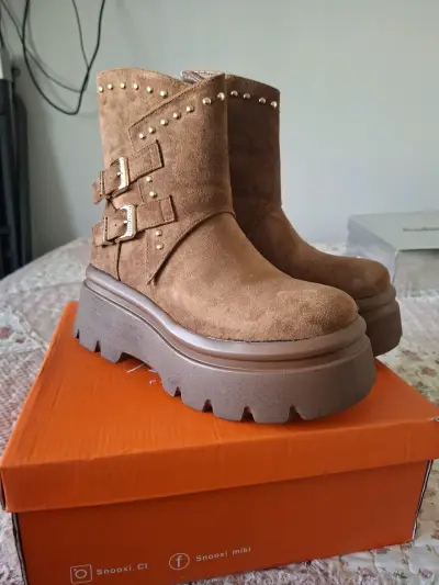Botines de gamuza marrón con hebillas y plataforma - miniatura 3