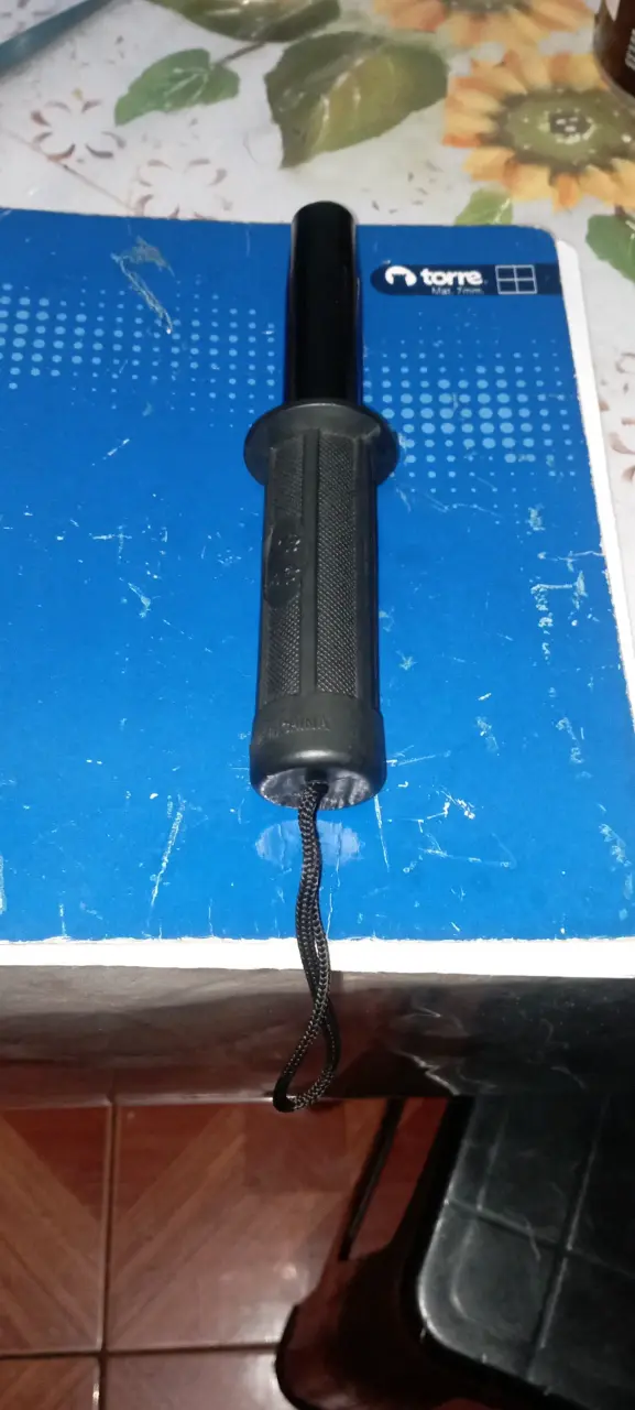 Bastón retráctil de defensa personal con funda - 6
