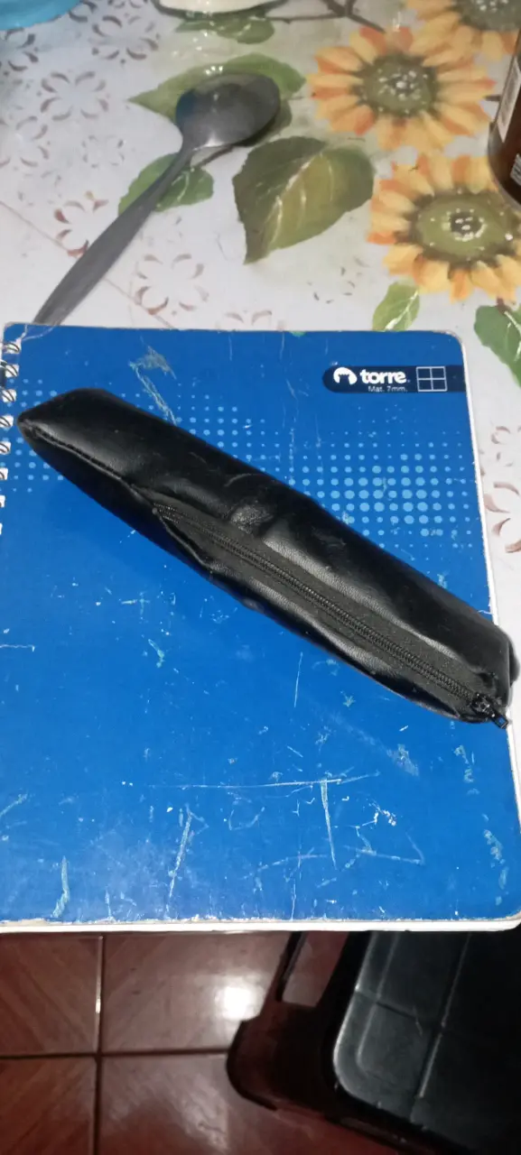 Bastón retráctil de defensa personal con funda - 11