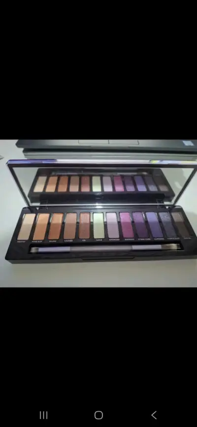 Paleta de sombras de ojos con espejo Urban Decay - miniatura 4