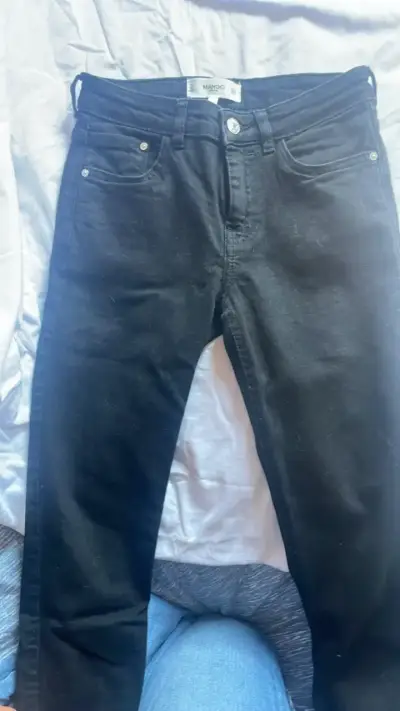 Jeans negros ajustados para mujer Mango - miniatura 2