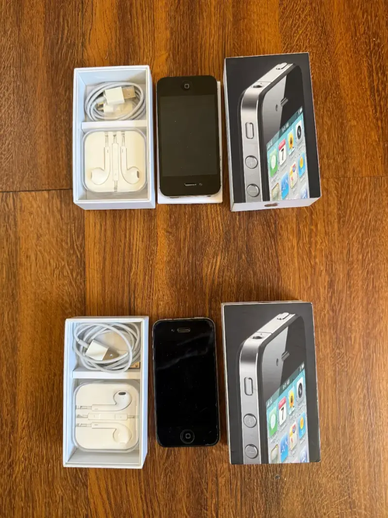 iPhone 4s con accesorios y caja original - 1