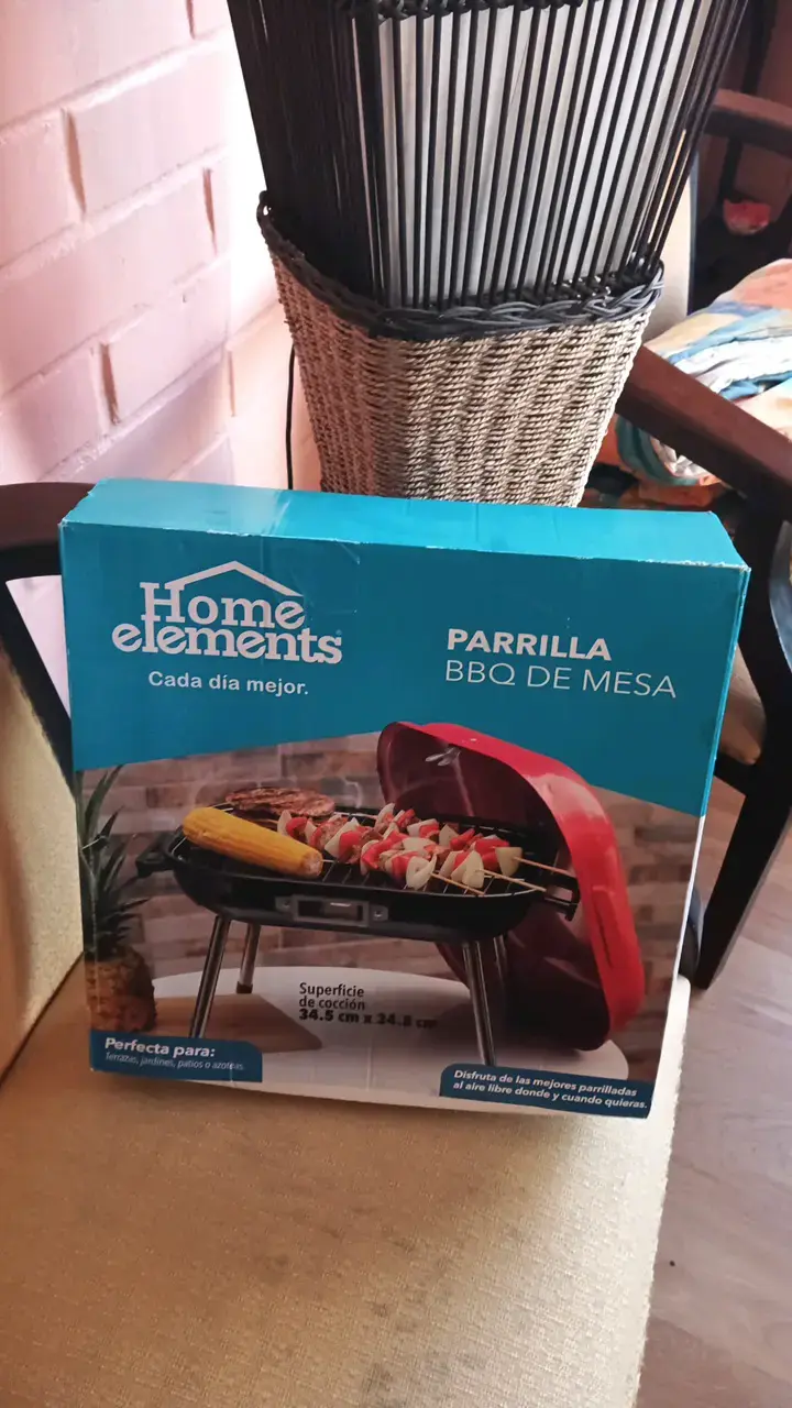 Parrilla BBQ de Mesa Home Elements roja - 2