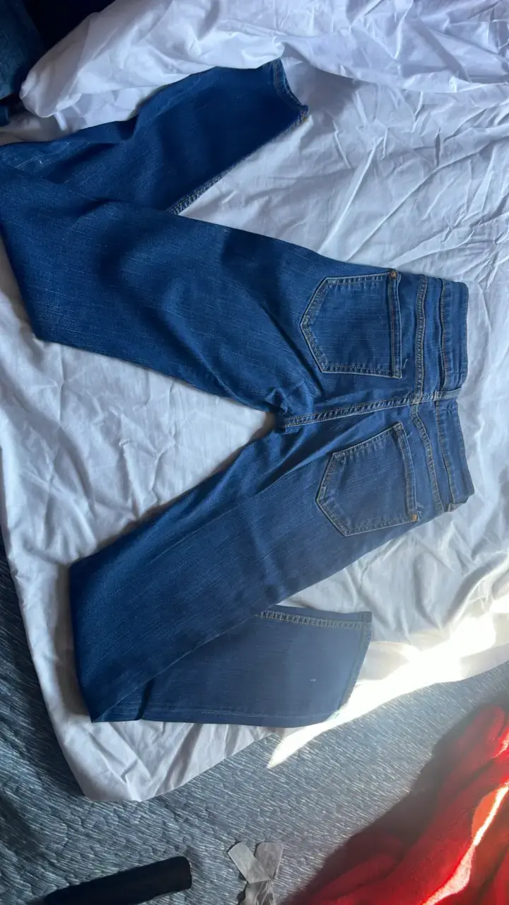 Jeans azules de mezclilla para mujer - 3