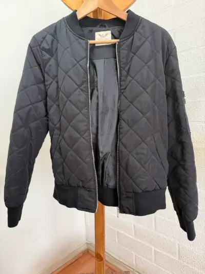 Chaqueta bomber acolchada negra - miniatura 3