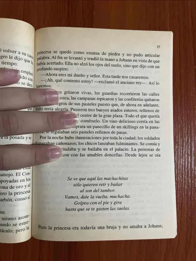 Libro ‘Cuentos de Andersen’ de Hans Christian A. - miniatura 3