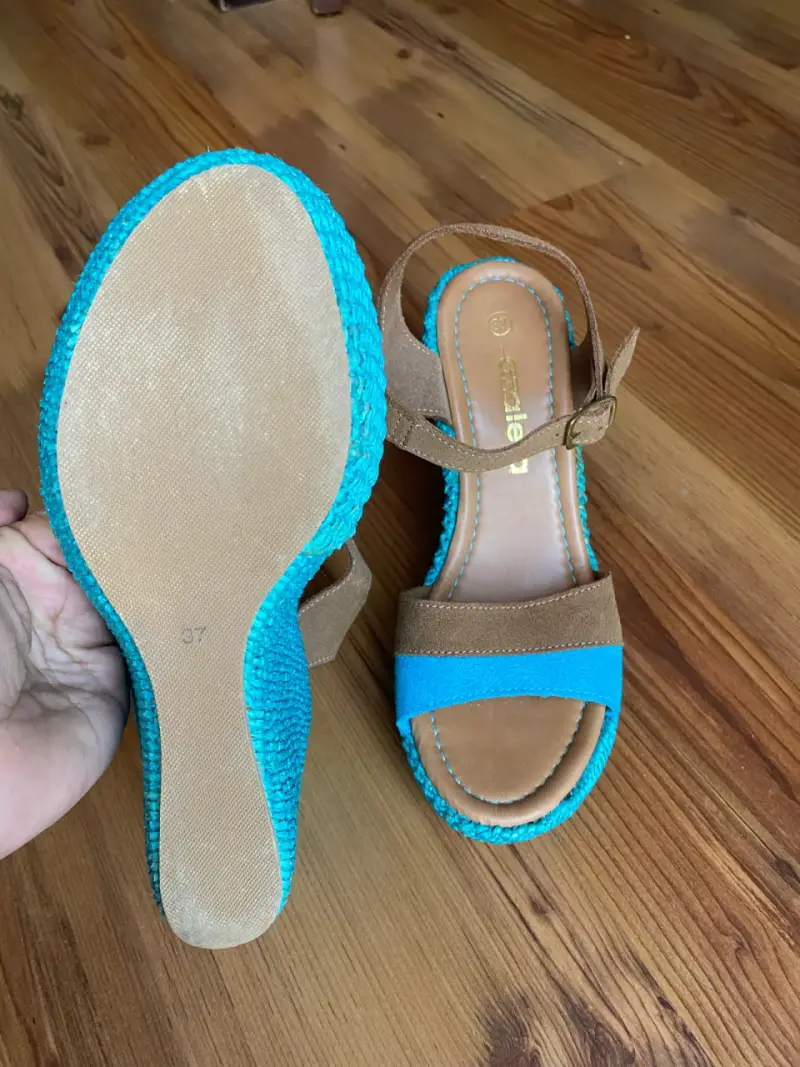 Sandalias de cuero turquesa y marrón para mujer - 4