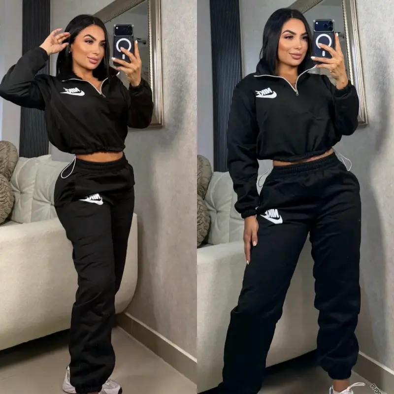Conjunto deportivo negro Nike para mujer - 1