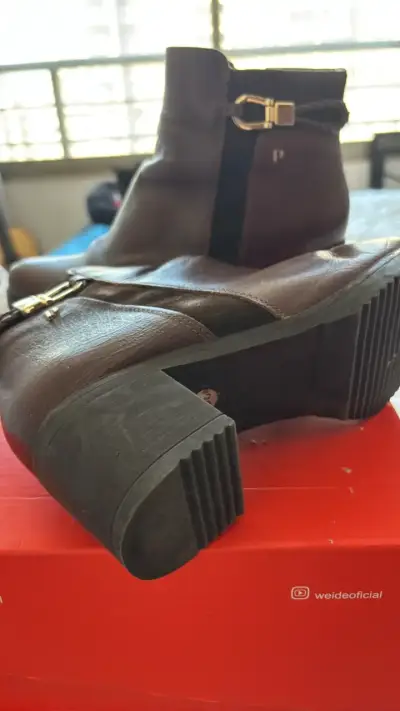 Botines de cuero marrón con tacón medio - miniatura 2