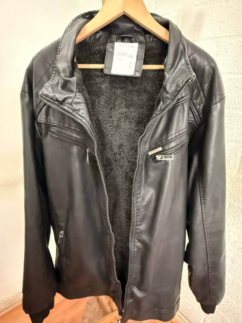 Chaqueta de cuero sintético negra para hombre - 2
