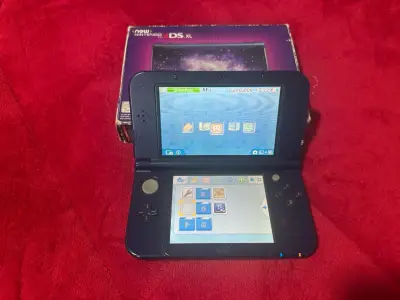Consola Nintendo 3DS XL Galaxy Edition - miniatura 1