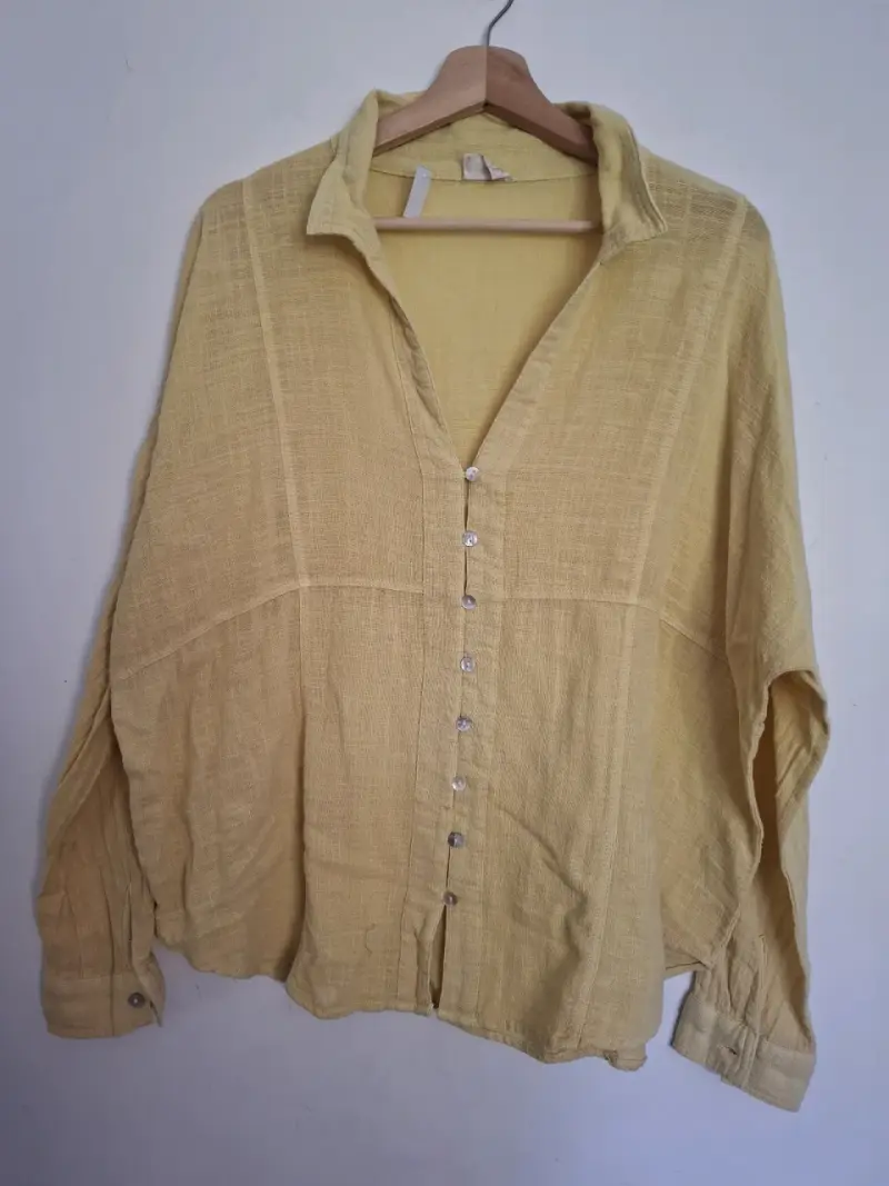 Blusa de lino amarilla para mujer - 2