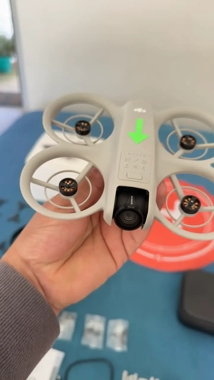 Drone DJI Neo  con Accesorios y Estuche - 6