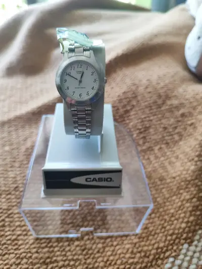 Reloj Casio de Pulsera Acero Inoxidable - miniatura 2