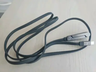 Cable gamer y soporte USB Tipo C 240W Carga Rápida - miniatura 1