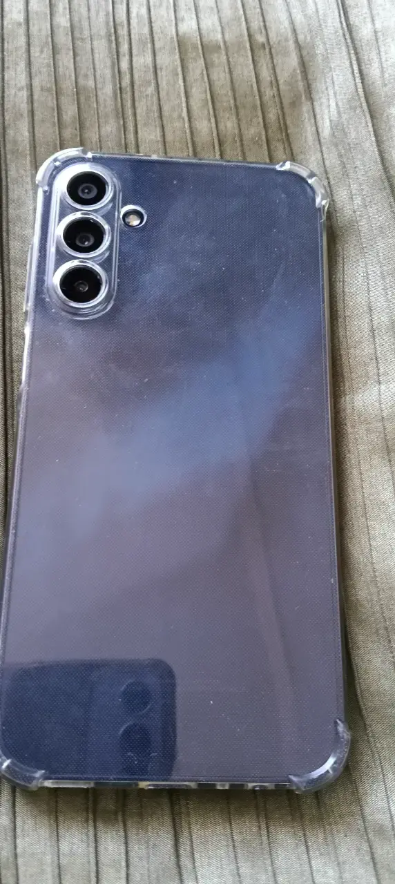 Samsung Galaxy en buen estado con funda - 2