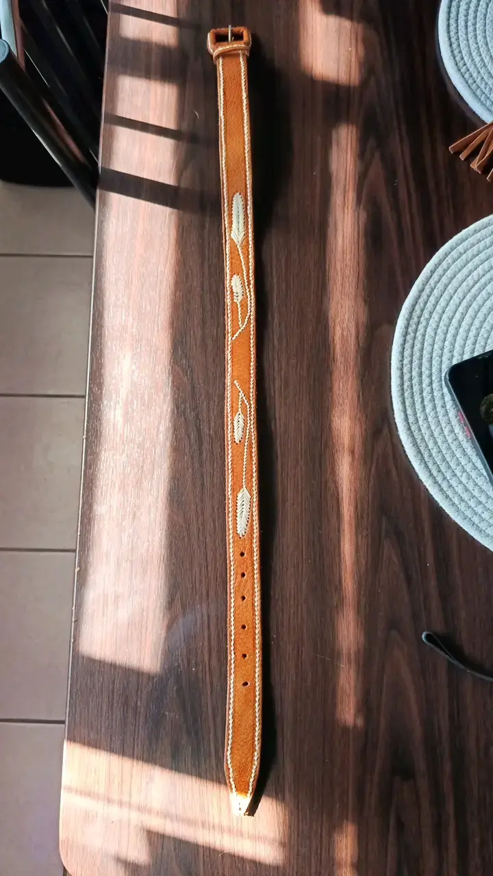 Cinturón de cuero artesanal marrón con hebilla - 2
