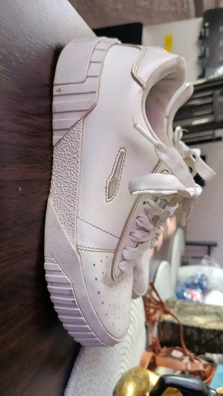 Zapatillas deportivas blancas Puma para mujer - 2