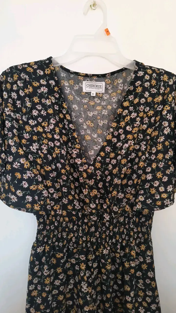 Vestido largo floral Cherokee talla M/L - 2