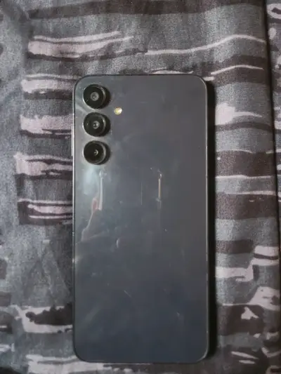 Samsung Galaxy a16 incluye carcasa para repuestos - miniatura 5