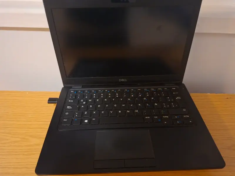 Laptop Dell latitude 5290 16gb ram + cargador - 2
