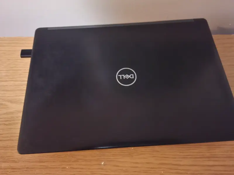 Laptop Dell latitude 5290 16gb ram + cargador - 3