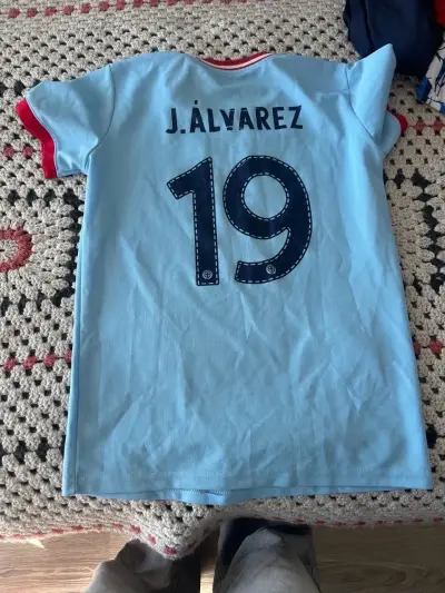 Camiseta Manchester City J. Álvarez 19 Celeste - miniatura 2