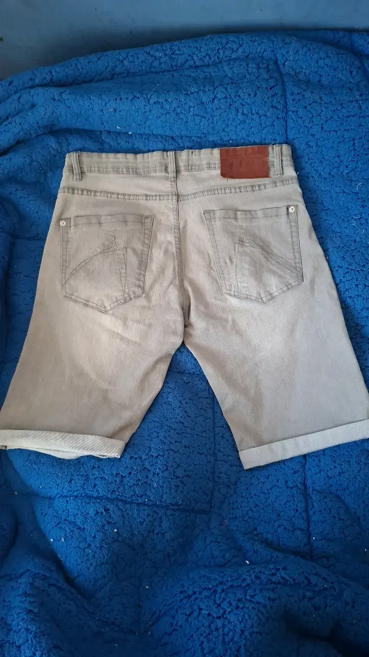 Bermudas de mezclilla gris Red Hot Jeans - 2