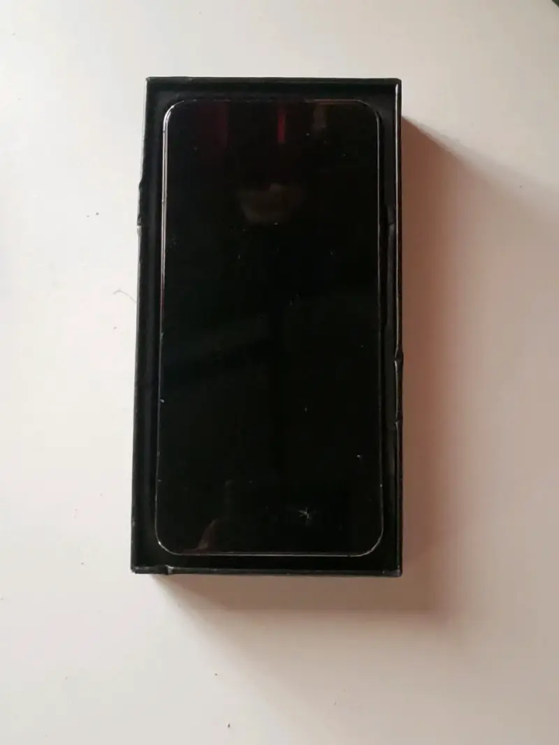 Samsung Galaxy S22 (Snapdragon 8 gen 1) - 2