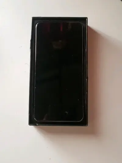 Samsung Galaxy S22 (Snapdragon 8 gen 1) - miniatura 2