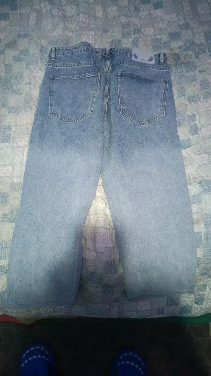 Jeans Diabolo con diseño rasgado para hombre - 3