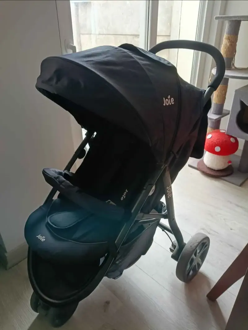Coche de bebé Joie con silla de auto negra - 3