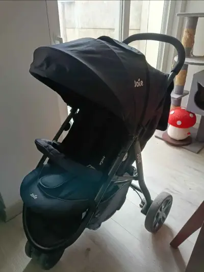 Coche de bebé Joie con silla de auto negra - miniatura 3