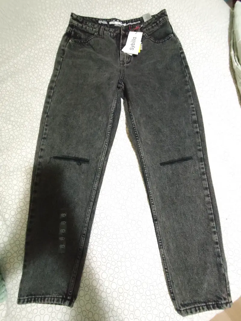 Jeans grises estilo desgastado para mujer - 2