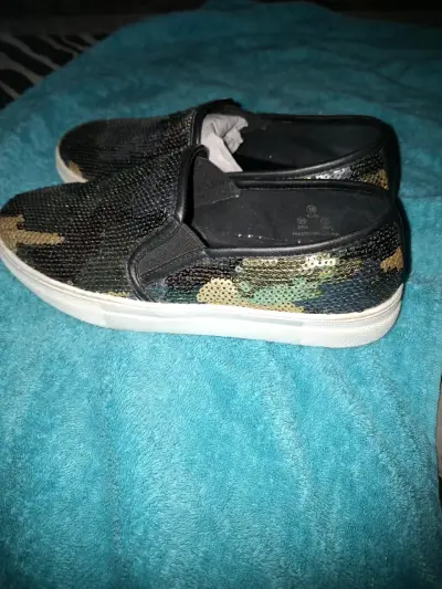 Zapatillas slip-on con lentejuelas camufladas - miniatura 2