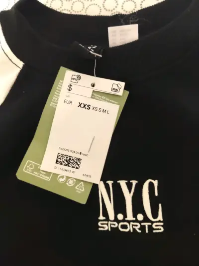 Polerón negro NYC Sports unisex - miniatura 2