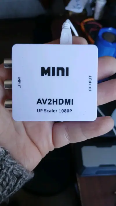 Convertidor Mini AV a HDMI con escalador 1080P - miniatura 1