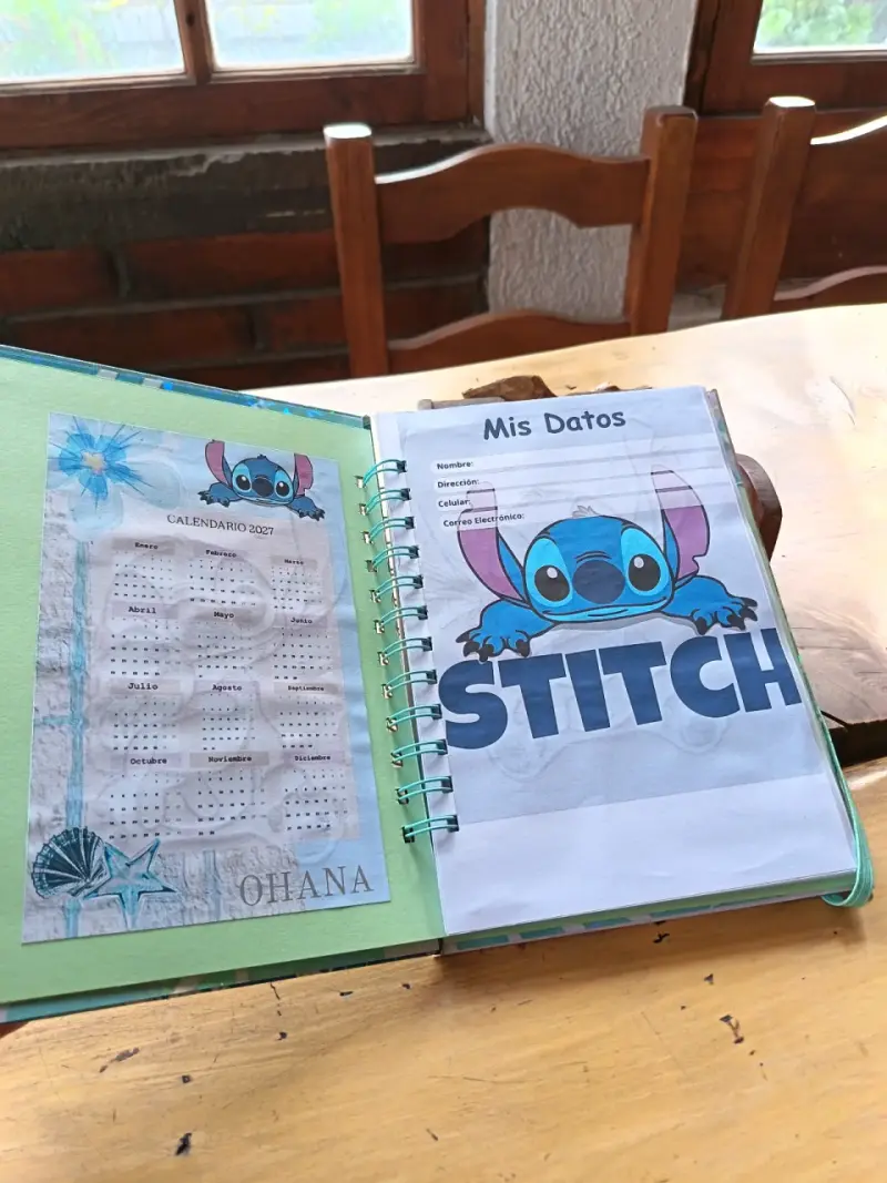 Cuaderno Planificador Diario Stitch con Diseño Holográfico - 3
