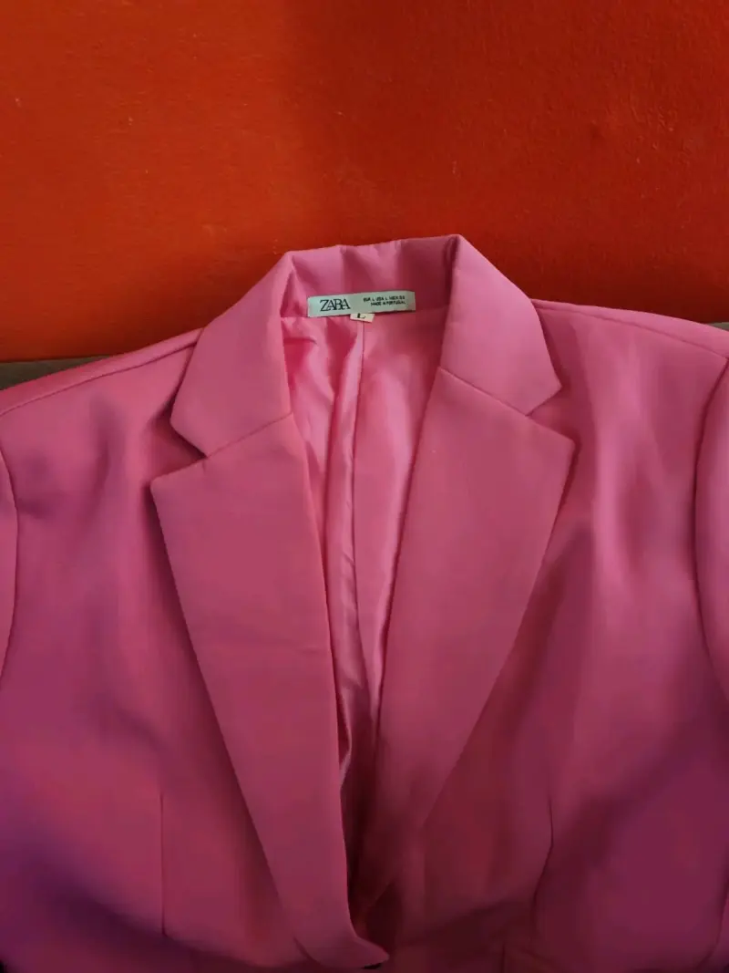 Blazer rosa para mujer Zara en buen estado - 1
