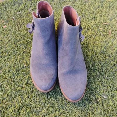 Botines de gamuza con cierre lateral - miniatura 1