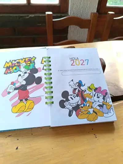 Agenda Disney con personajes clásicos - miniatura 2